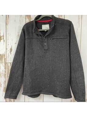 Northcrest Outdoor, Pullover Sweatshirt, Size Medium. In excellent condition!
